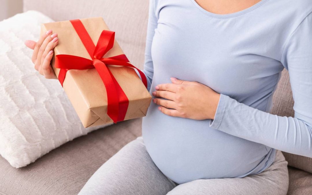 3 idées de cadeaux pour une femme enceinte