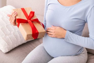 3 idées de cadeaux pour une femme enceinte